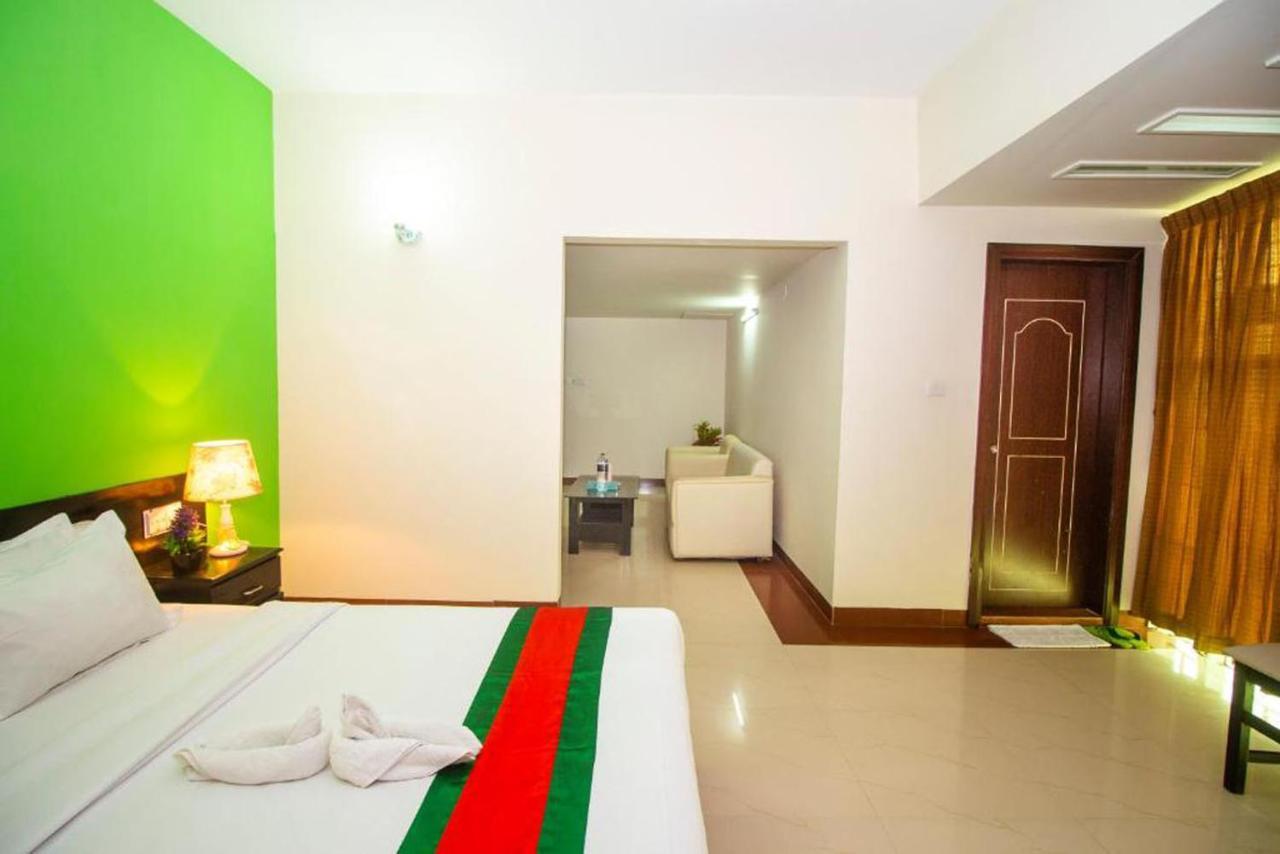 Hotel The Rahmania International Dhaka Extérieur photo