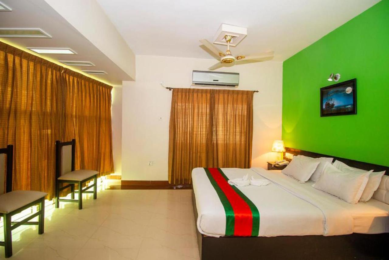 Hotel The Rahmania International Dhaka Extérieur photo