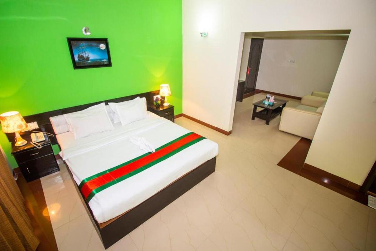 Hotel The Rahmania International Dhaka Extérieur photo