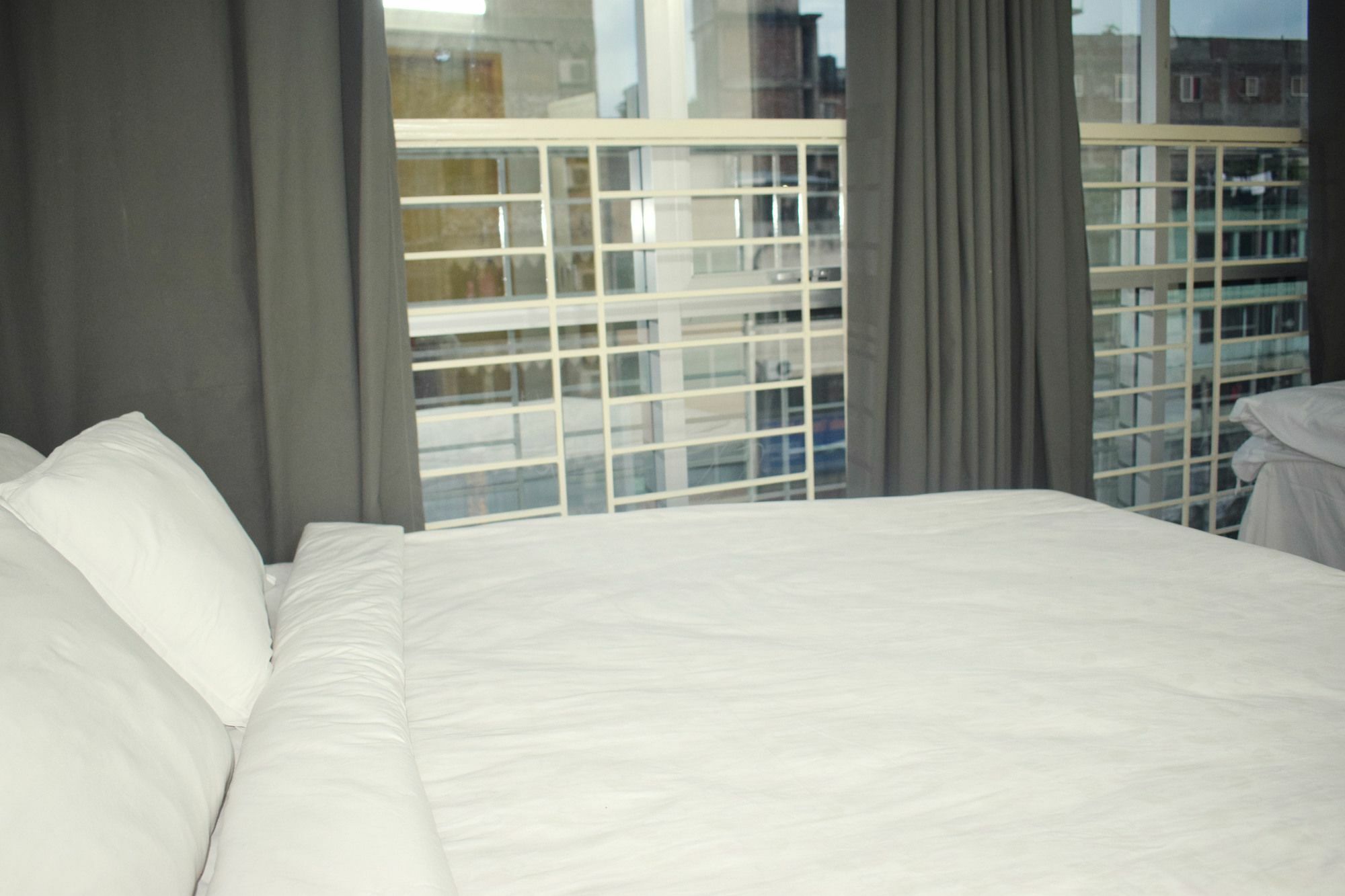 Hotel The Rahmania International Dhaka Extérieur photo